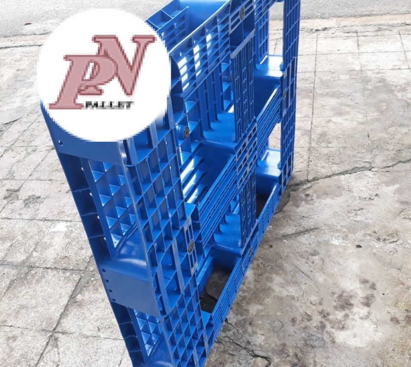 Giá pallet nhựa cũ