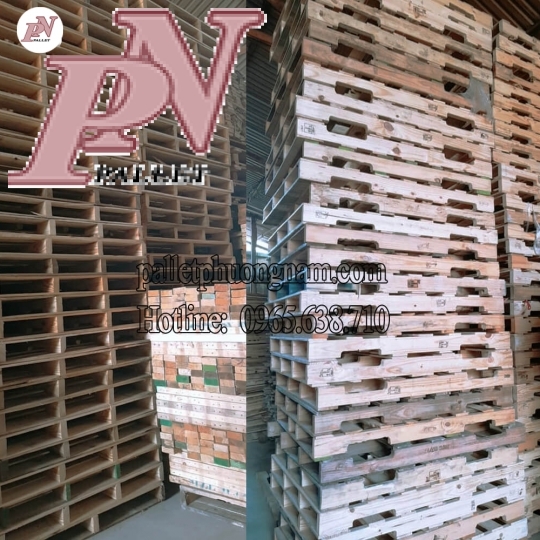 Pallet gỗ