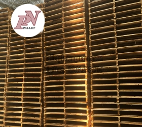Pallet Gỗ Thông giá rẻ Tiền Giang Kích Thước 1115x1115
